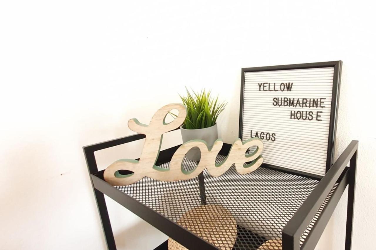 Lovelystay - Yellow Submarine House Lagos Exterior photo