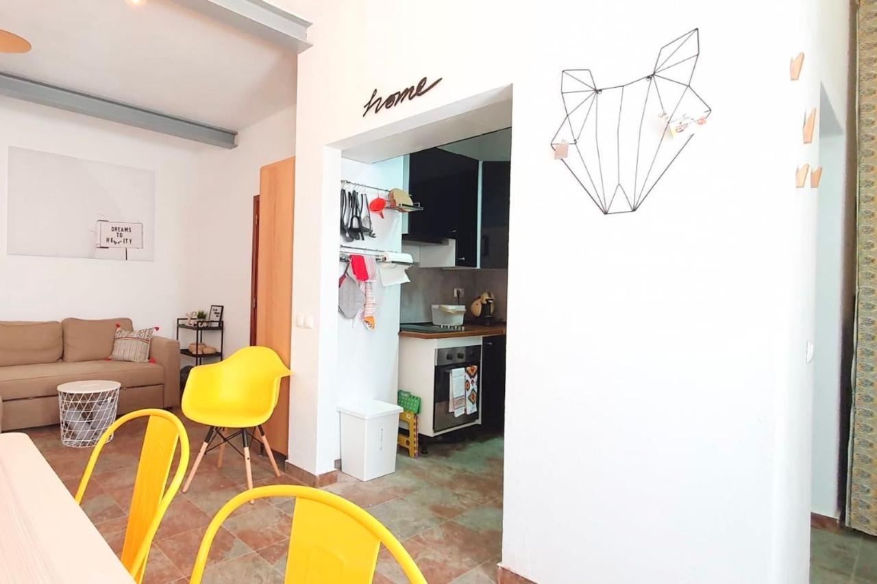 Lovelystay - Yellow Submarine House Lagos Exterior photo